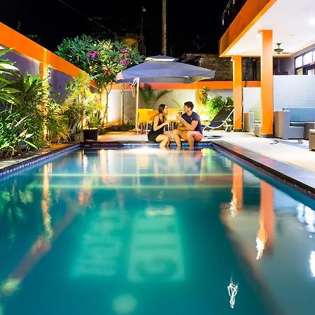 Tropica Gili Total Body Fit - Free Access Gym And Coworking Space Gili Trawangan Extérieur photo