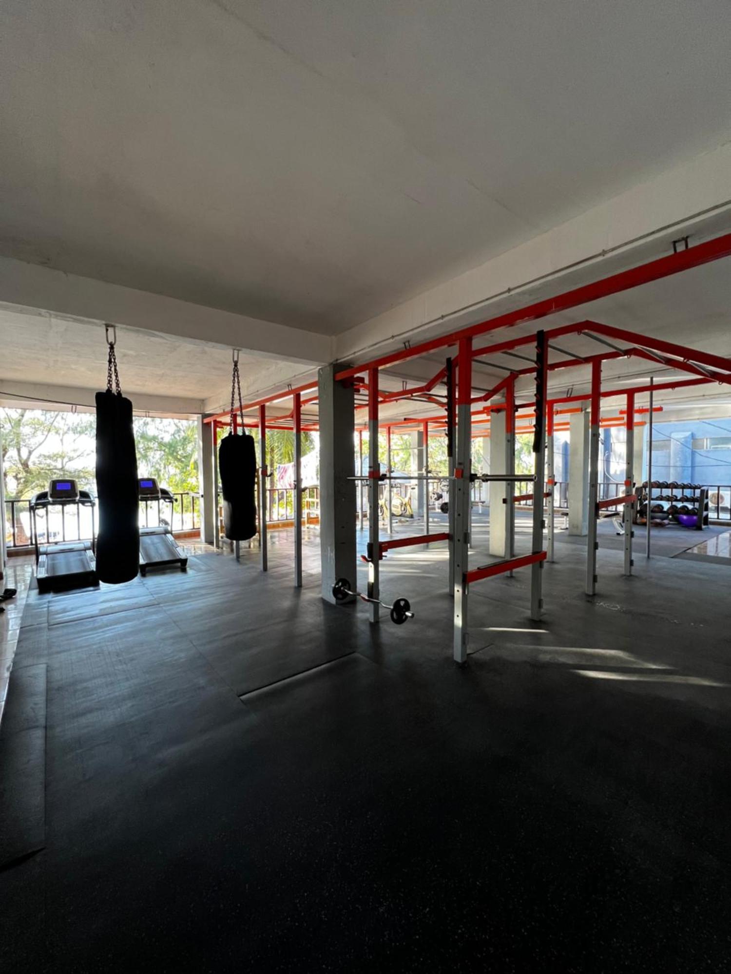 Tropica Gili Total Body Fit - Free Access Gym And Coworking Space Gili Trawangan Extérieur photo