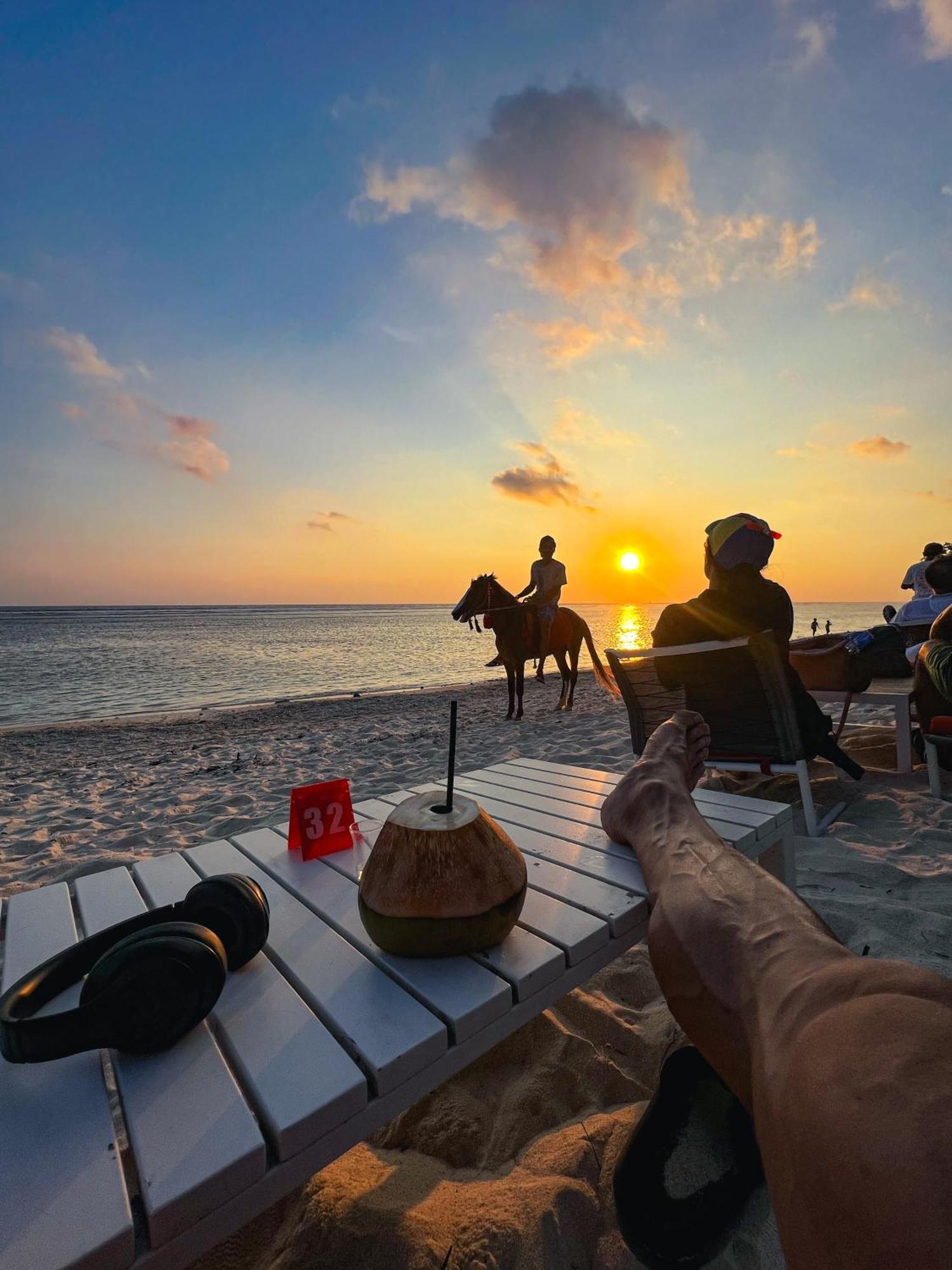 Tropica Gili Total Body Fit - Free Access Gym And Coworking Space Gili Trawangan Extérieur photo