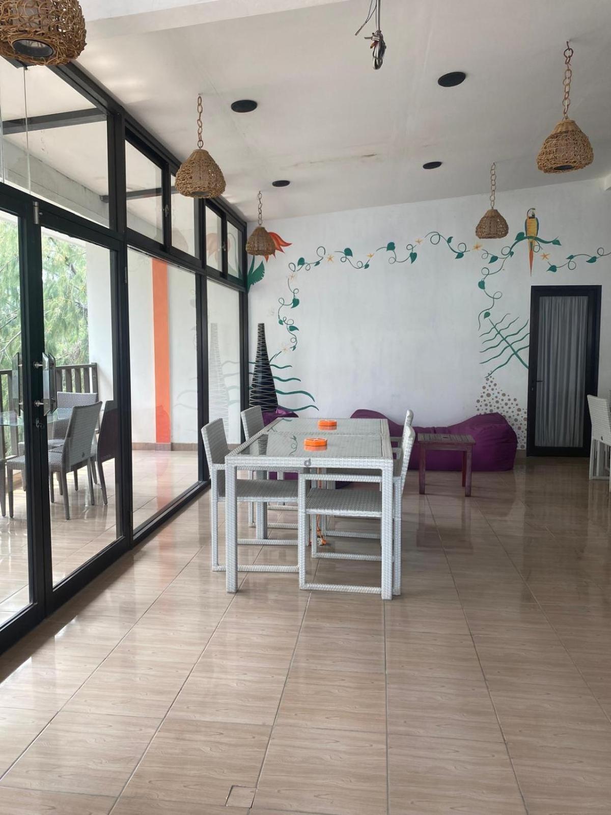 Tropica Gili Total Body Fit - Free Access Gym And Coworking Space Gili Trawangan Extérieur photo