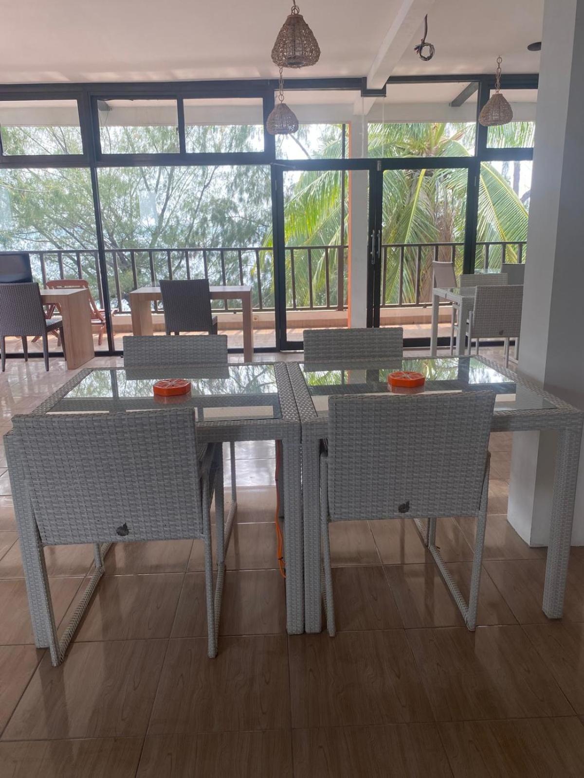 Tropica Gili Total Body Fit - Free Access Gym And Coworking Space Gili Trawangan Extérieur photo