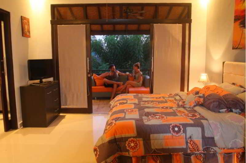 Tropica Gili Total Body Fit - Free Access Gym And Coworking Space Gili Trawangan Extérieur photo