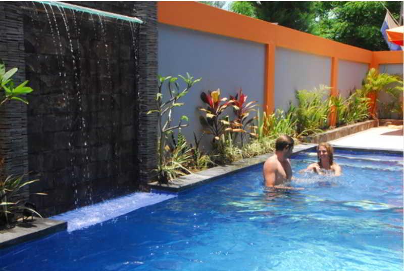 Tropica Gili Total Body Fit - Free Access Gym And Coworking Space Gili Trawangan Extérieur photo