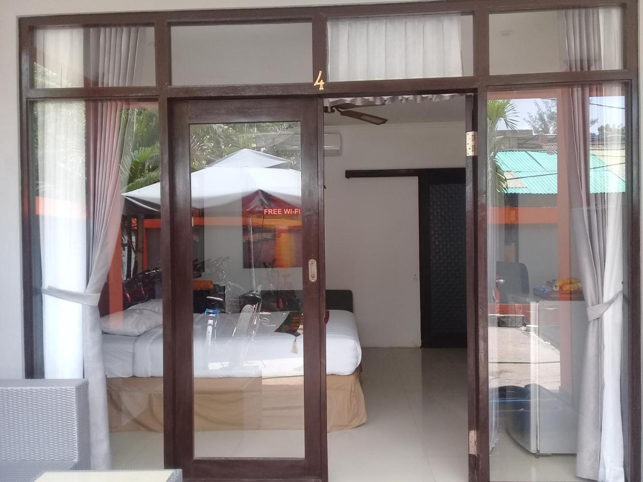 Tropica Gili Total Body Fit - Free Access Gym And Coworking Space Gili Trawangan Extérieur photo