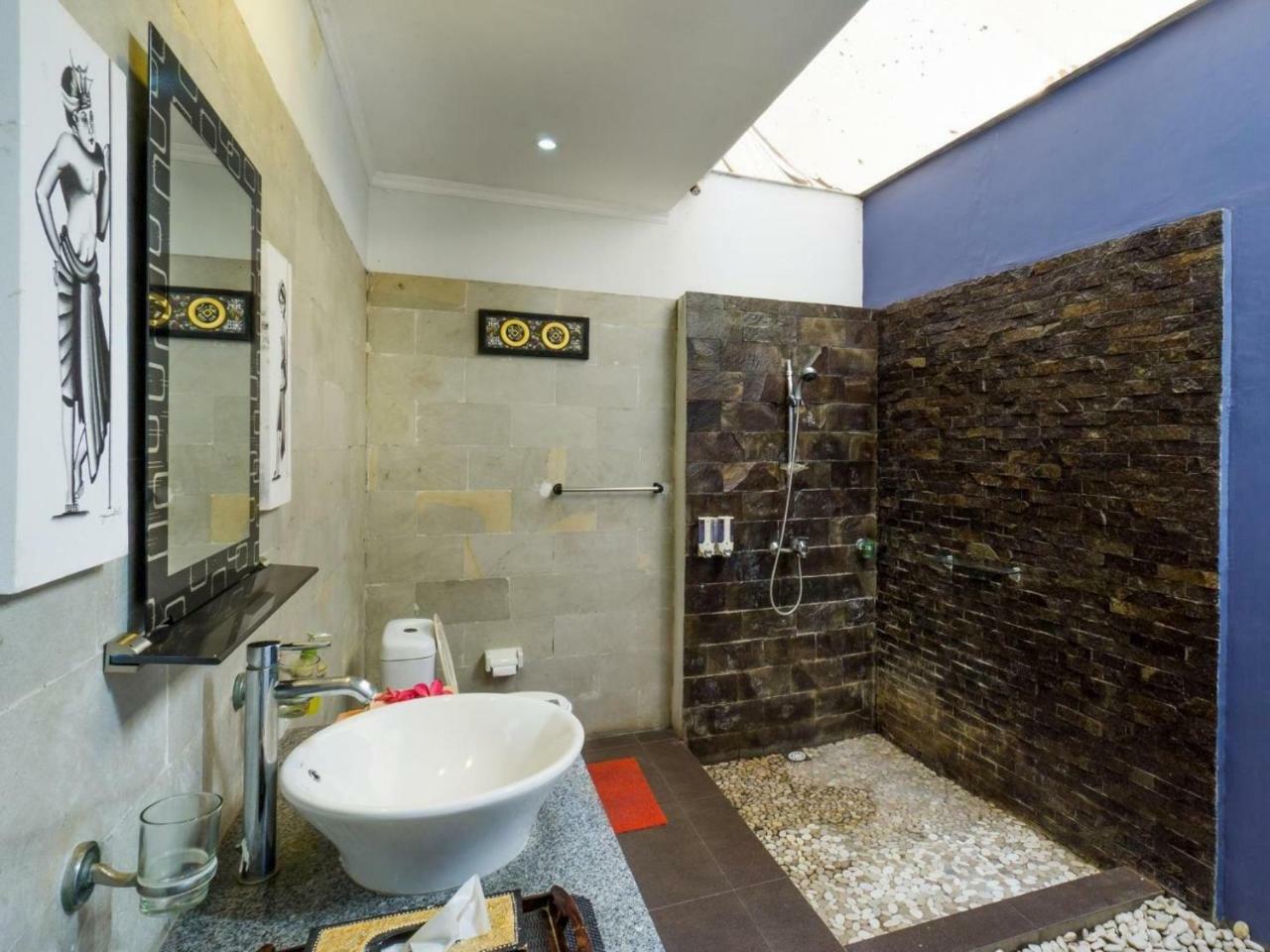 Tropica Gili Total Body Fit - Free Access Gym And Coworking Space Gili Trawangan Extérieur photo
