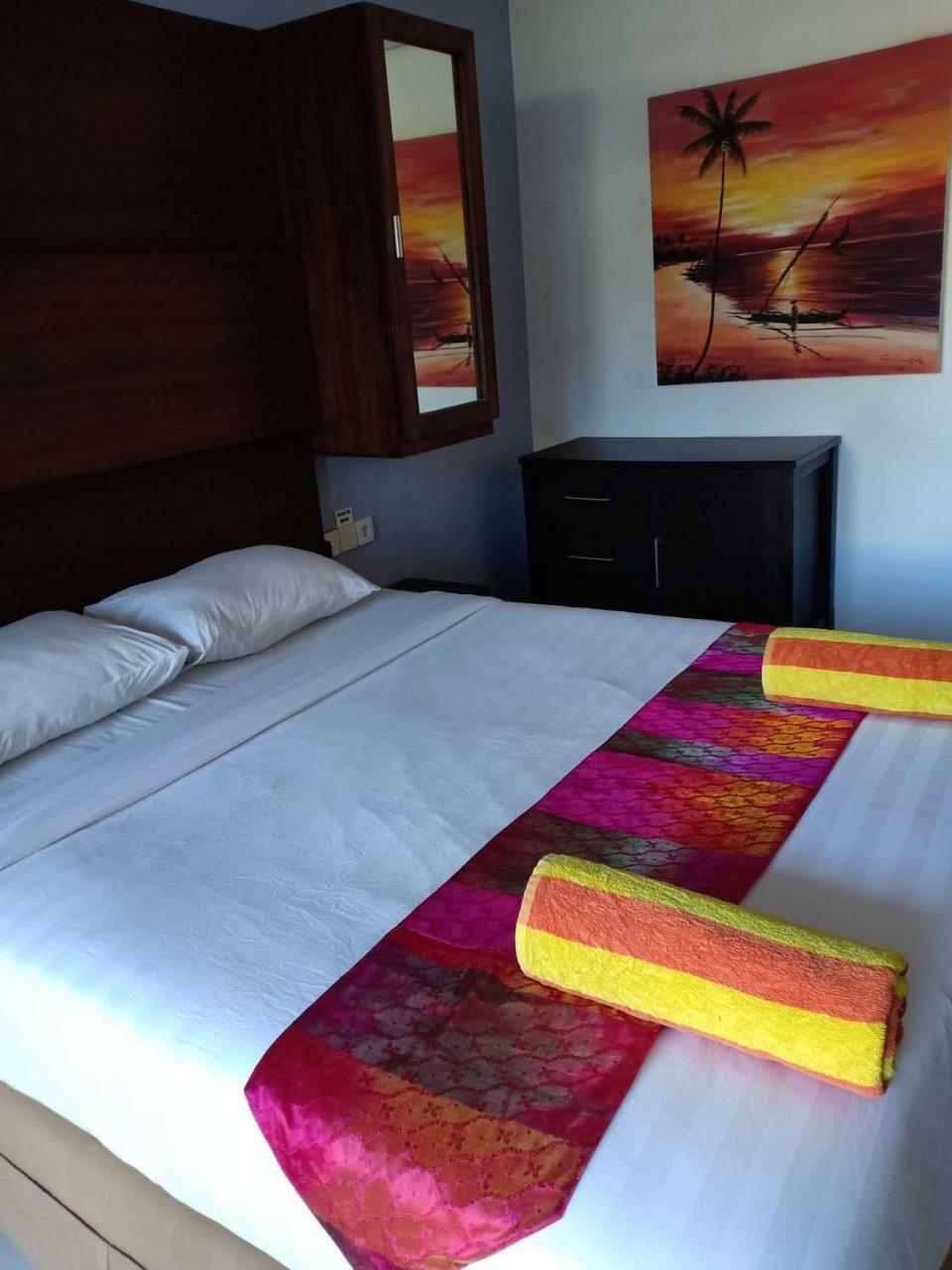 Tropica Gili Total Body Fit - Free Access Gym And Coworking Space Gili Trawangan Extérieur photo